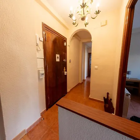 Amplio Piso En El Palacio De Congresos By Bebalmy *